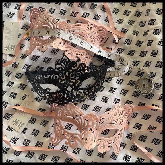 H&M pink masquerade mask - Picture 3 of 9